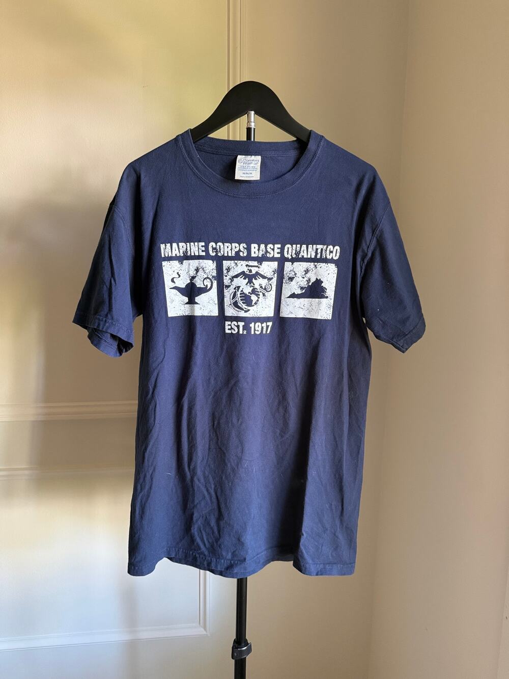 Marine Corps Base Quantico Graphic Tee Size Medium Navy USA Grown Cotton